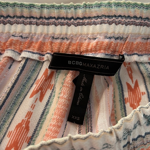 BCBGMaxAzria Issac Short XXS - Picture 3 of 7